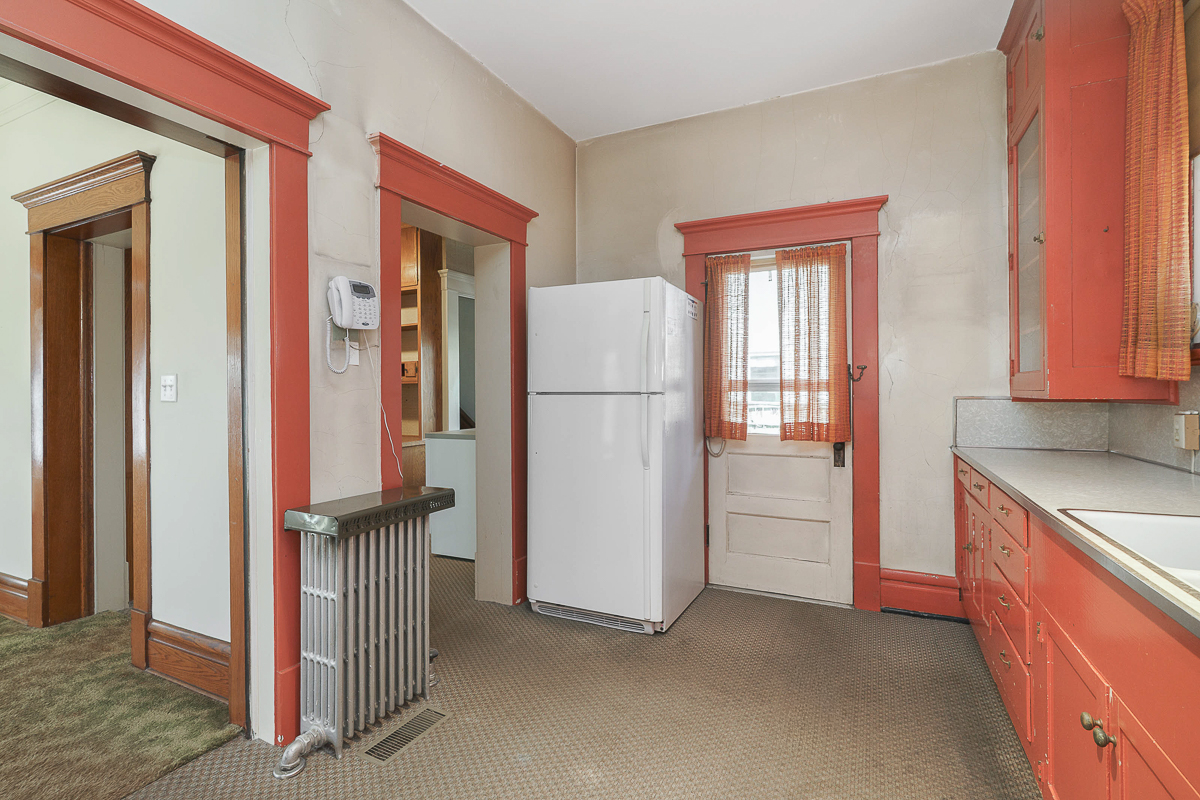 436 s Parkview Ave-32