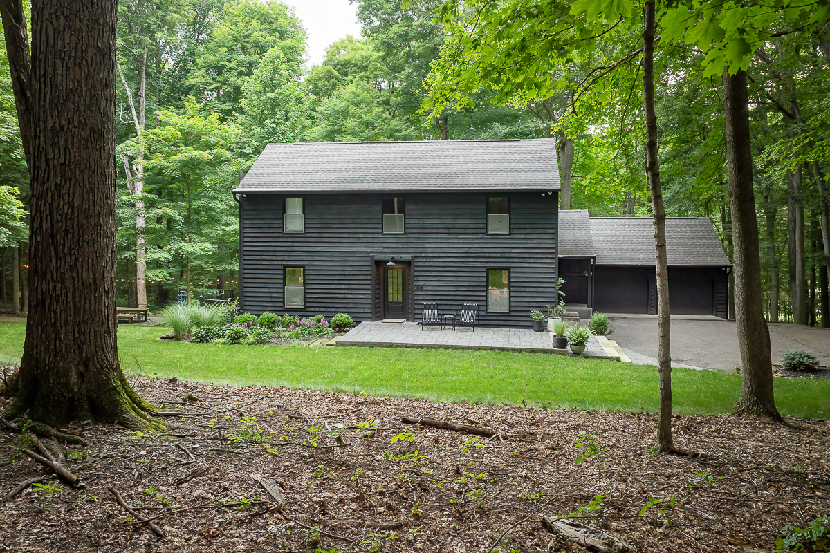 446 Llanberis Dr-12