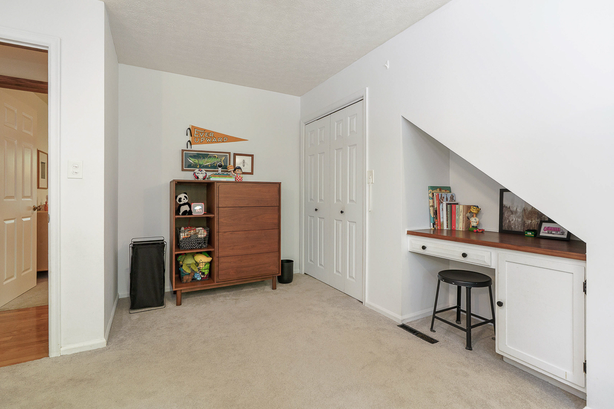 446 Llanberis Dr-81
