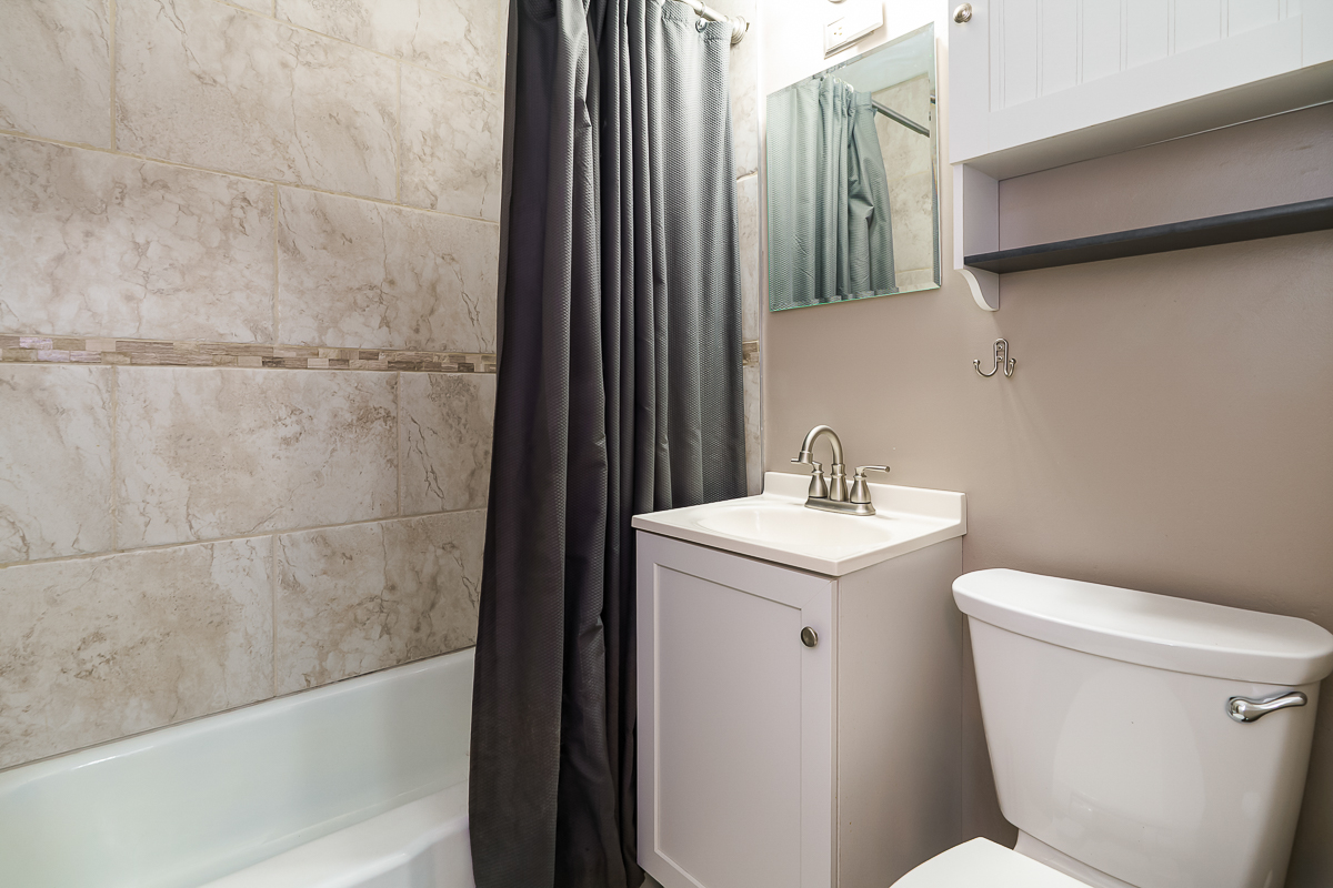 543 Blenheim Rd-31