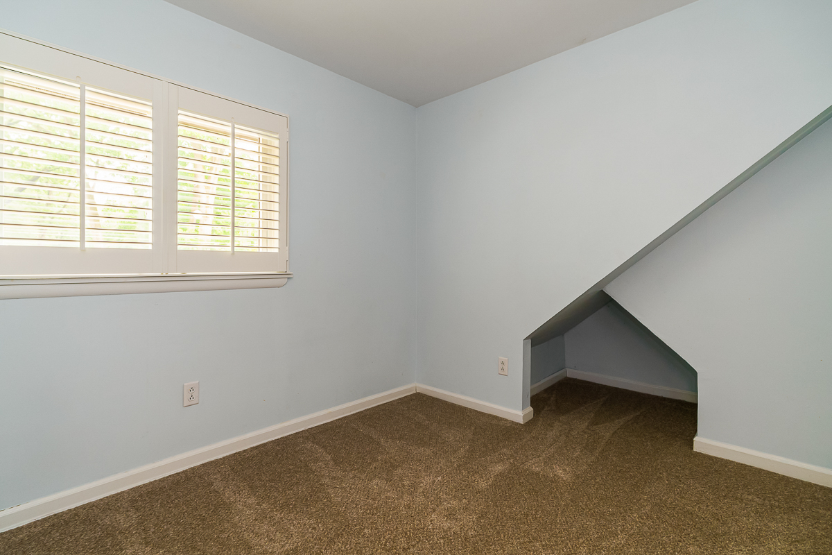 543 Blenheim Rd-33
