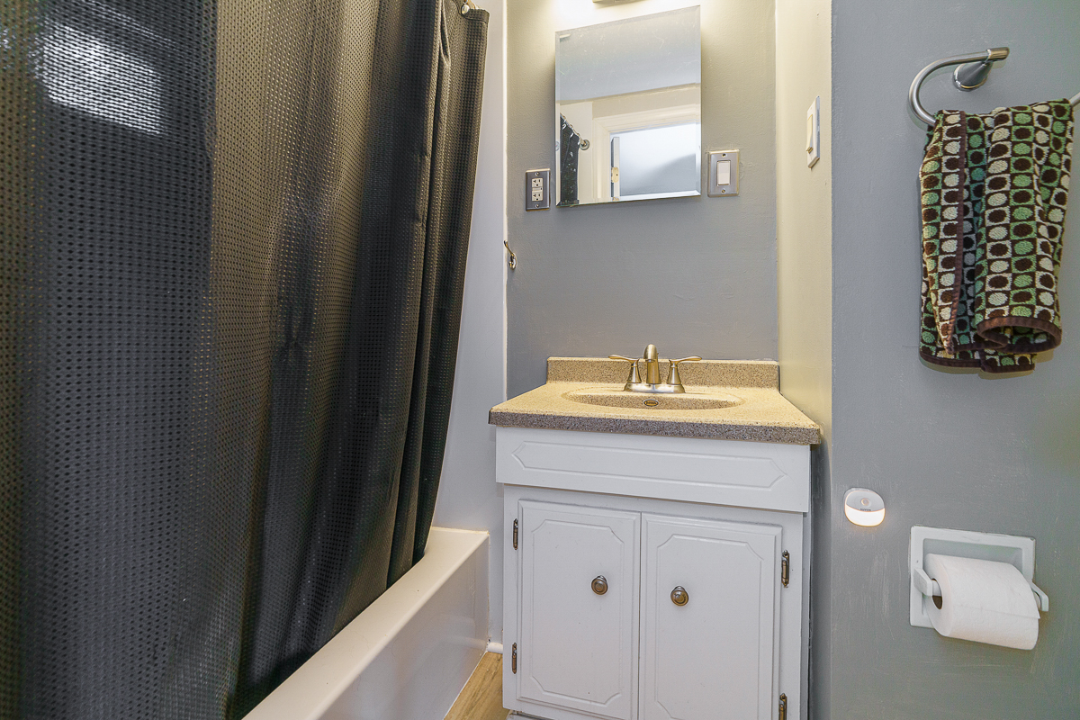 543 Blenheim Rd-39