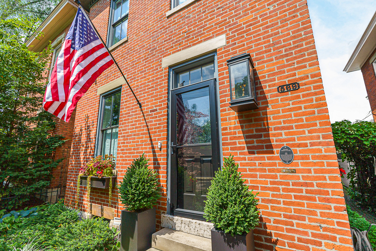569 S 6th St EXT (2 of 13)