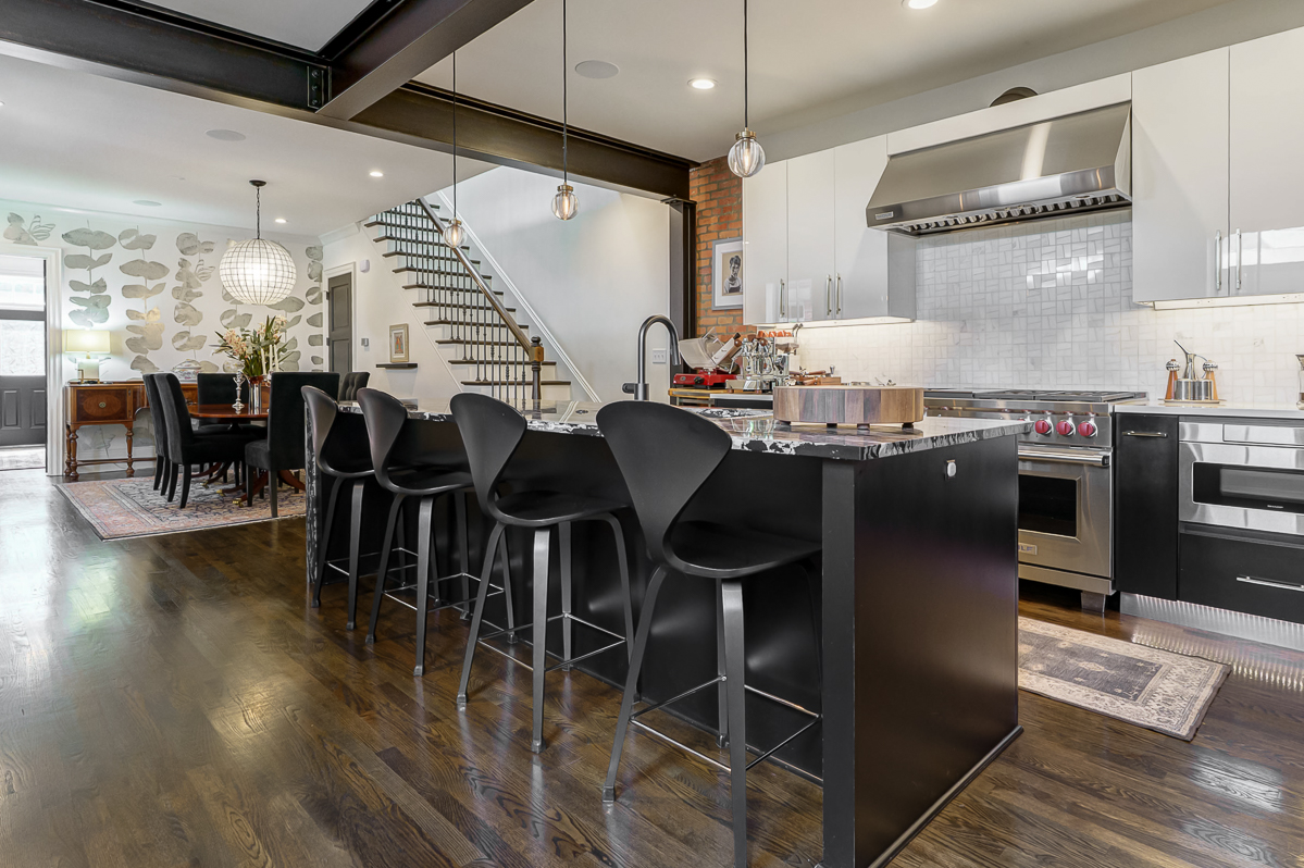 569 S 6th St Part 2 (18 of 29)