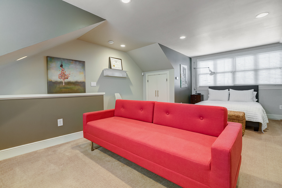 569 S 6th St Part 2 (28 of 29)