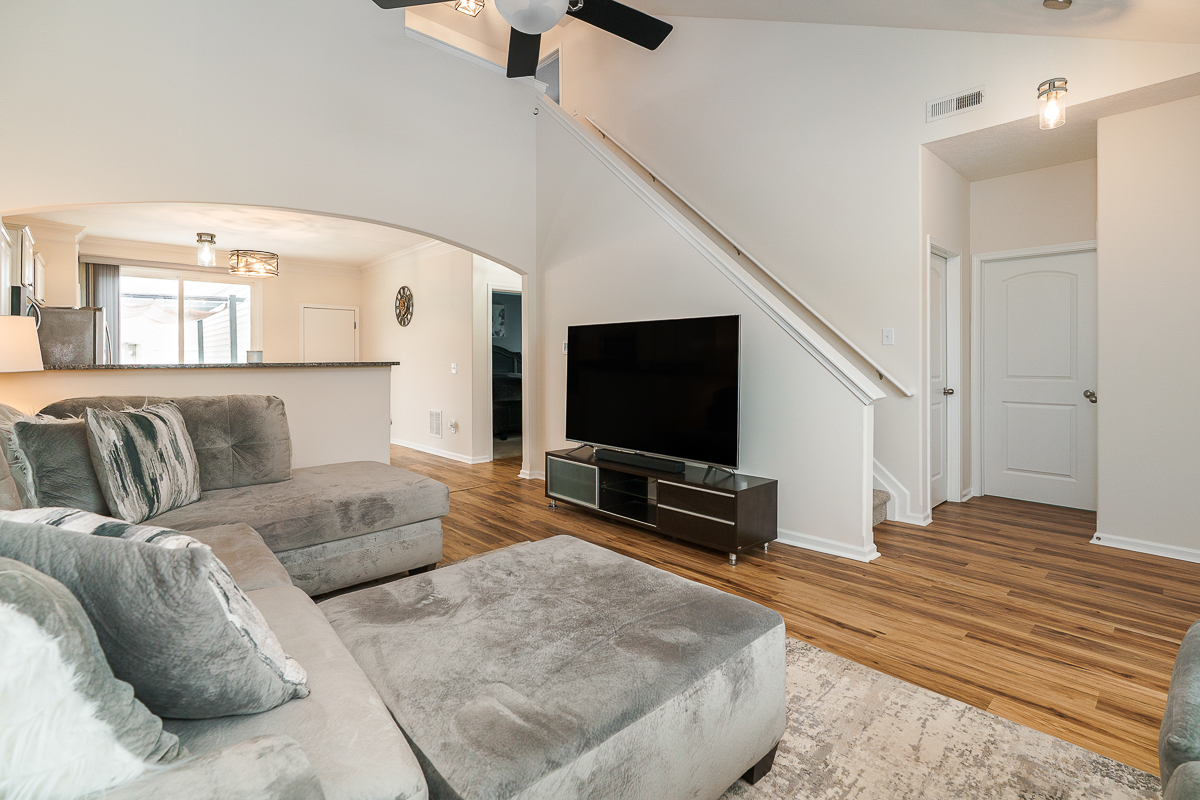 5792 Buckhannon St-12