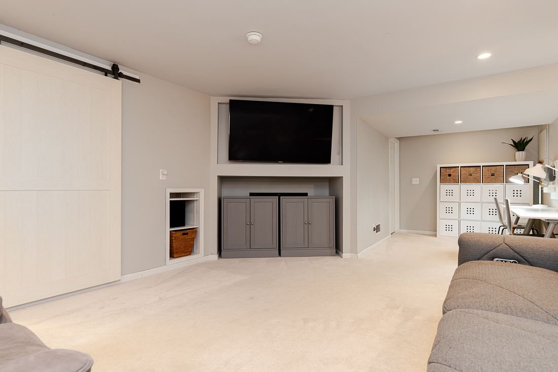 5794 Burnett Dr. N -11