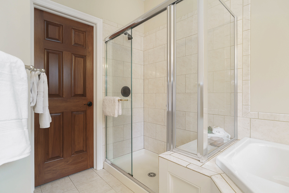 6061 Highland Hills Dr-41