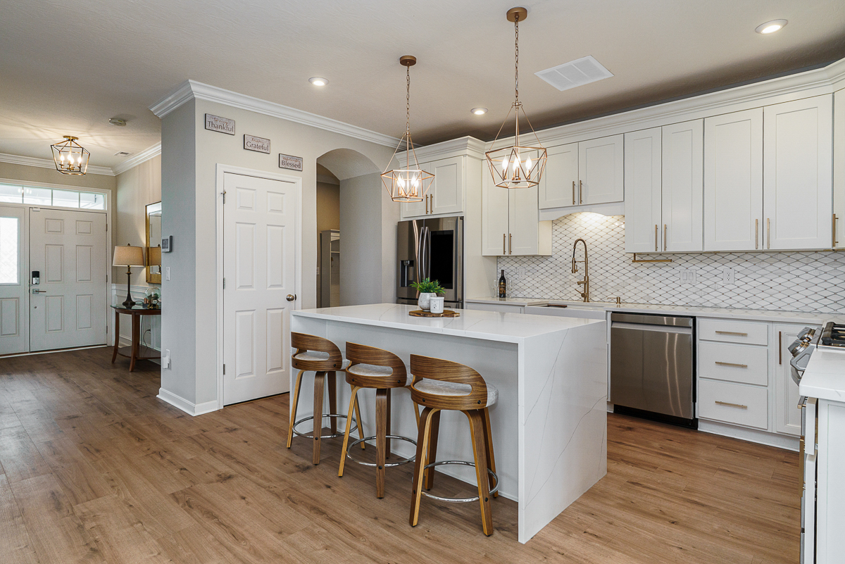 6090 Windcliff Dr-23