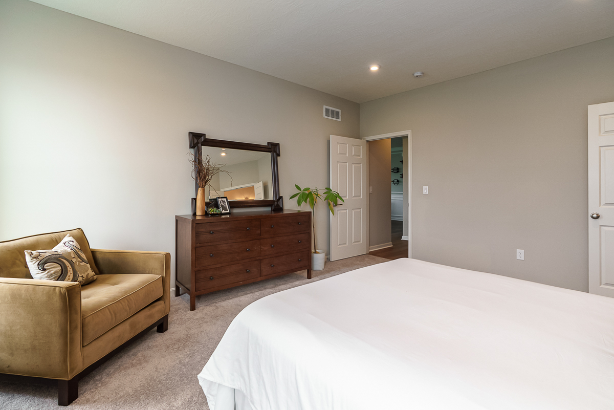 6090 Windcliff Dr-33