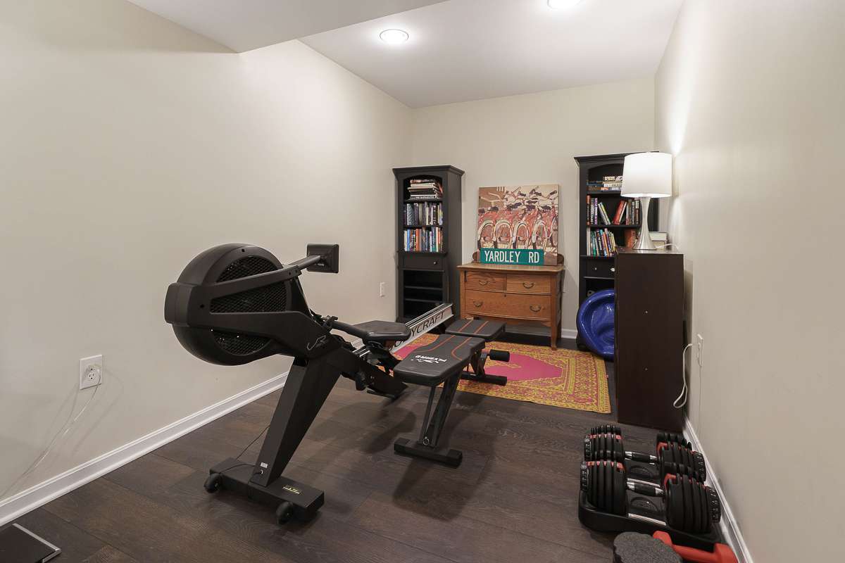 60 e Pawnee Dr-52