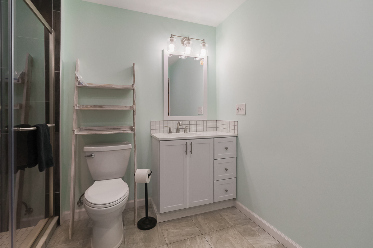60 e Pawnee Dr-53