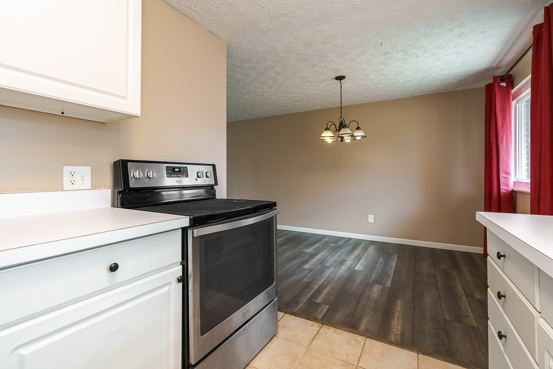 6328 Roselawn Ave-14