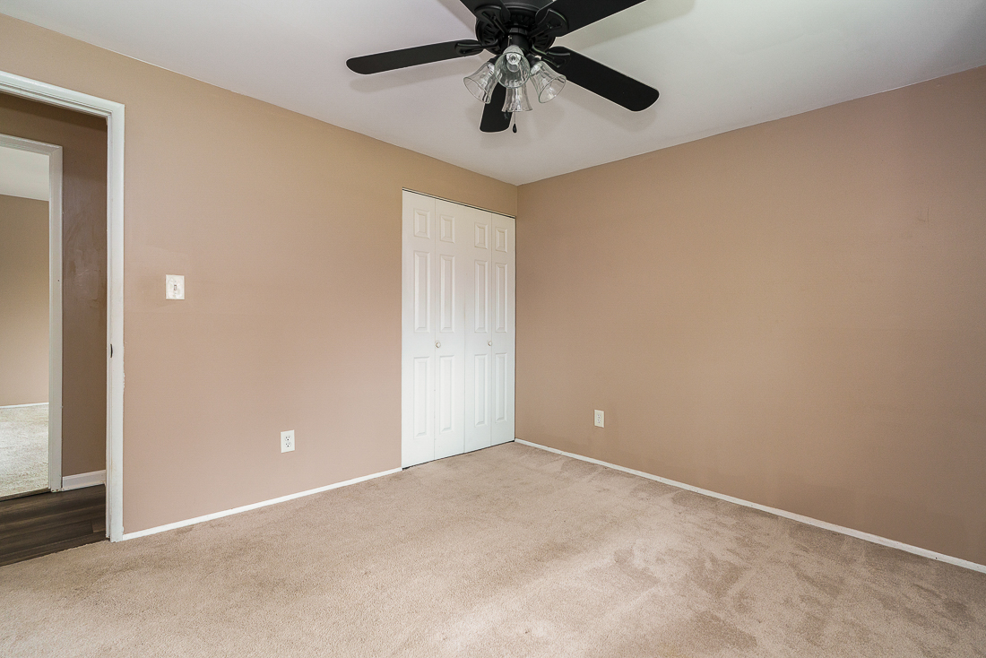 6328 Roselawn Ave-30