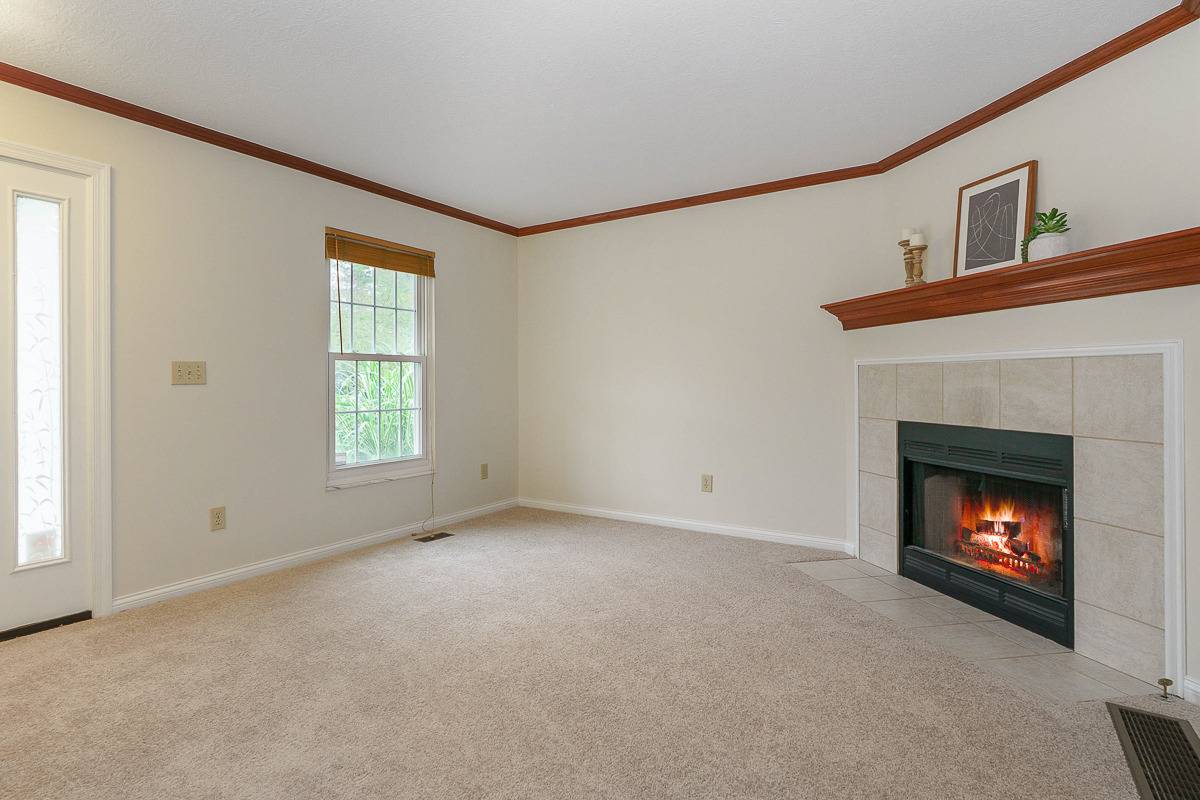 6644 Eastland Ct-19