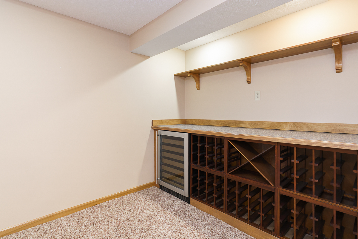 6730 Kensington Way-51