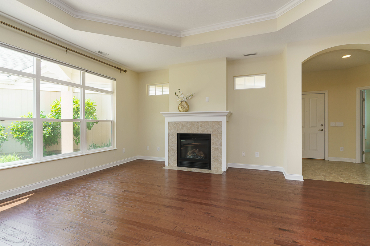6843 Garden View Dr-17