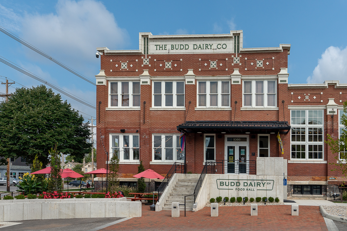 688 Hamlet St-45