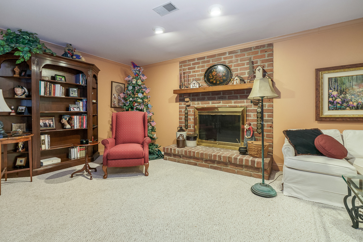 700 Eagle Ridge-31