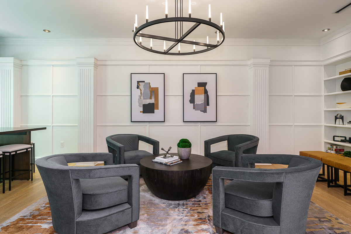 250 Daniel Burnham Sq #707-14