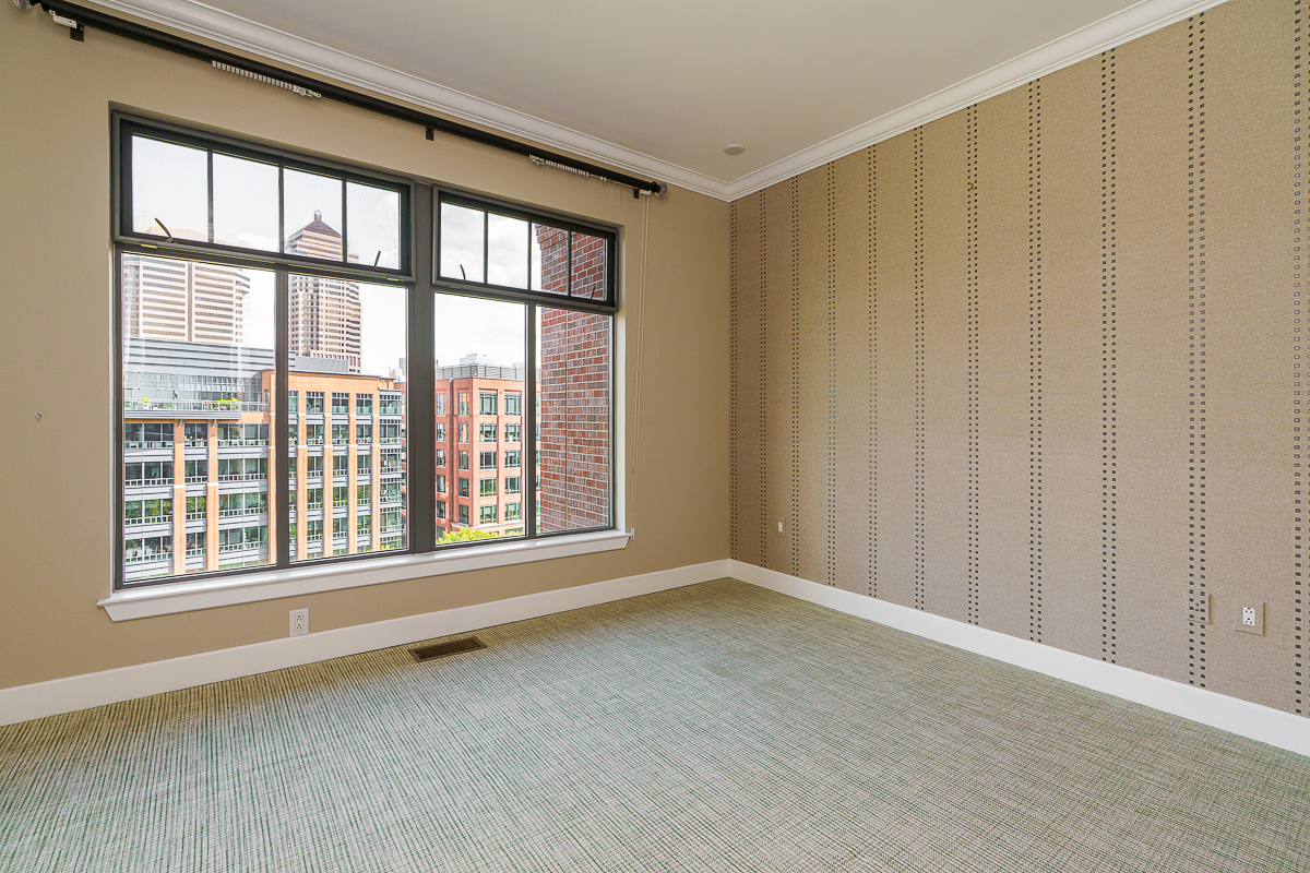 250 Daniel Burnham Sq #707-47