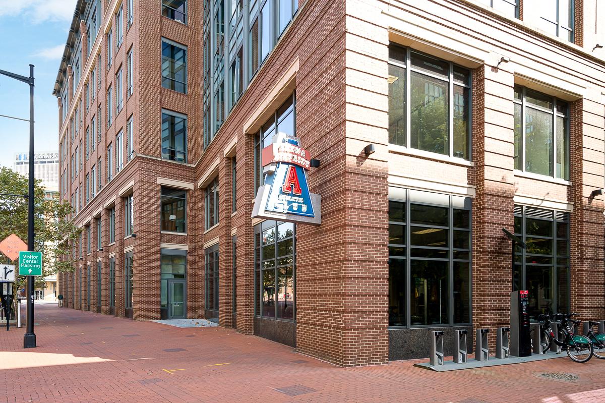 250 Daniel Burnham Sq #707-54