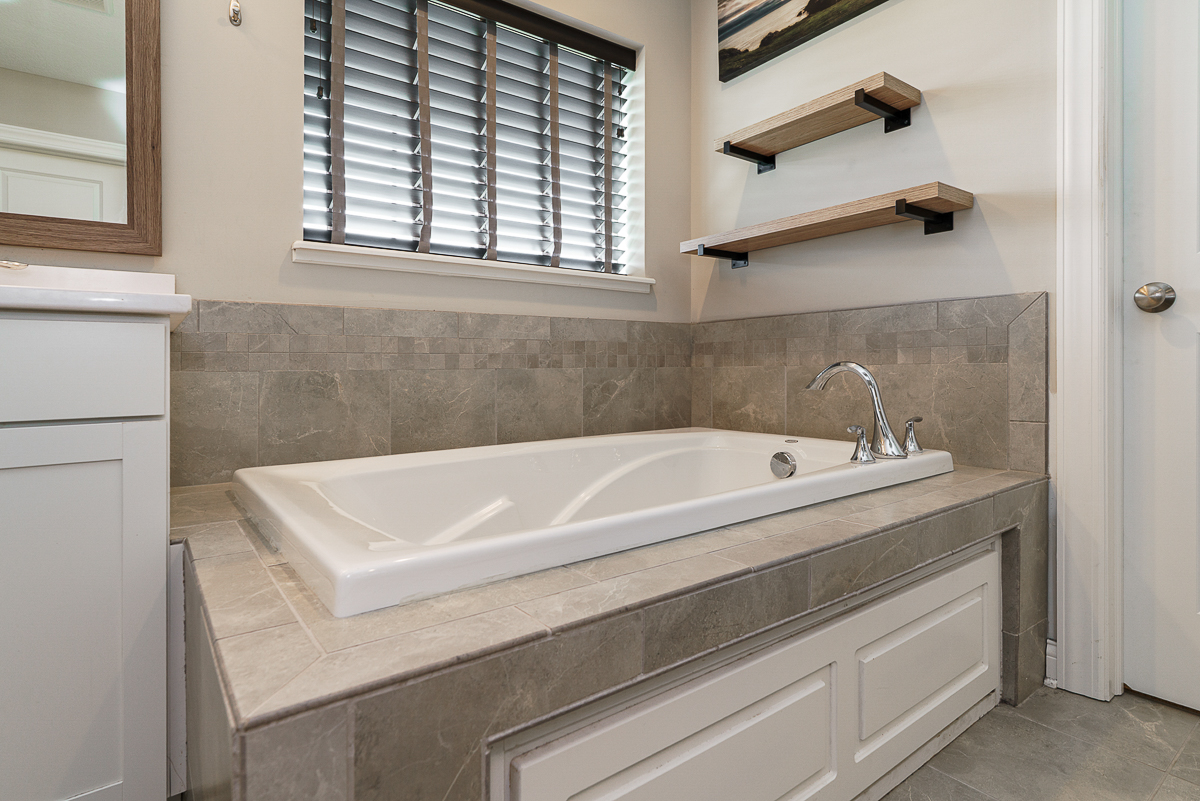 7365 Willowbush Dr-28