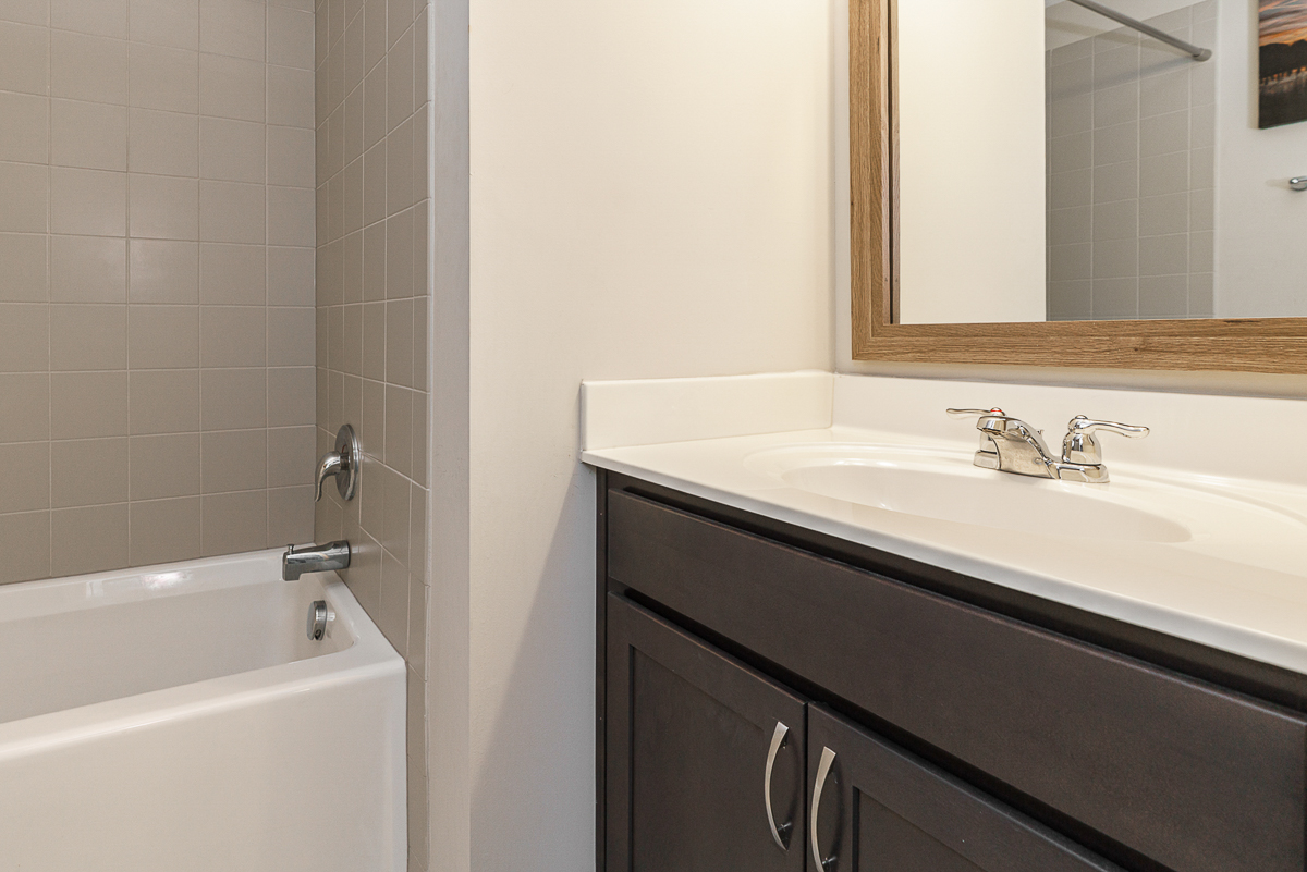 7365 Willowbush Dr-38