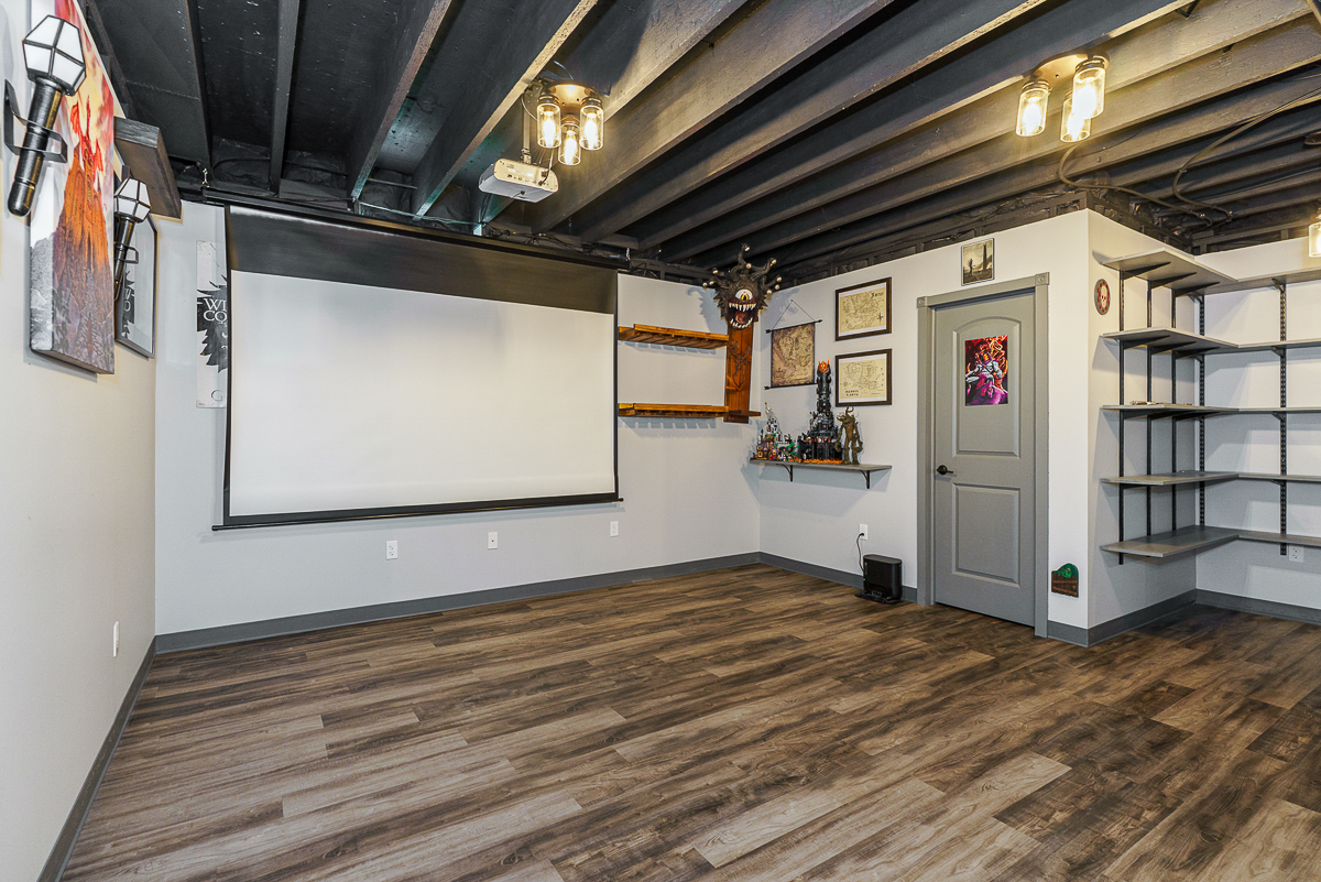 7365 Willowbush Dr-39