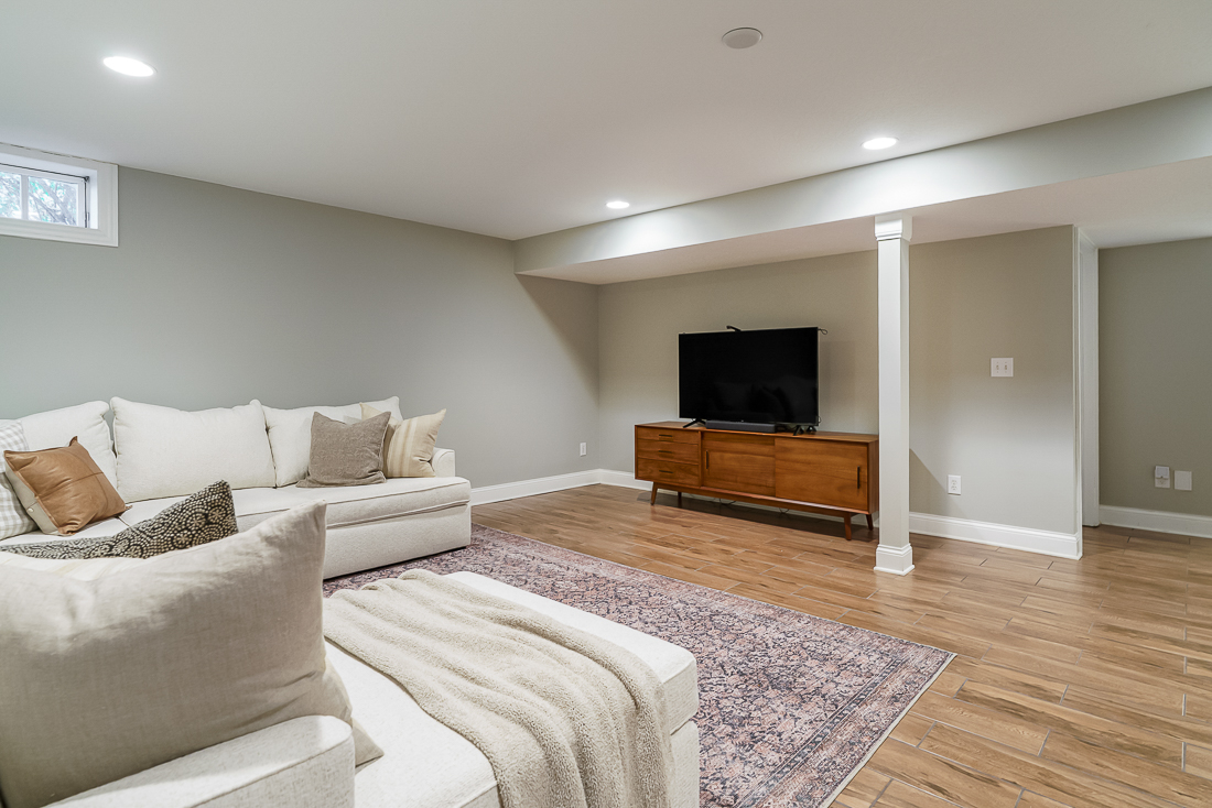 7444 Farmington Close-26