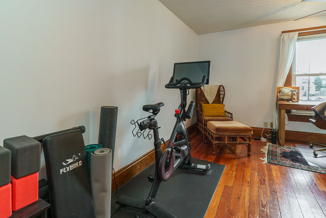 76 e Lakeview Ave-45