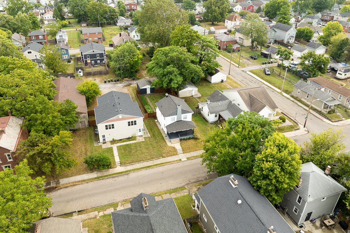 786 Ann St-41