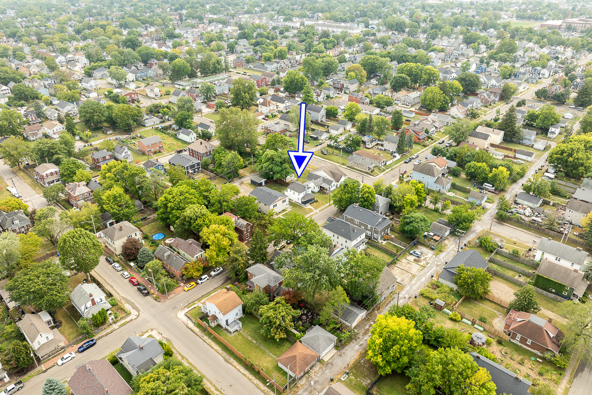 786 Ann St-42