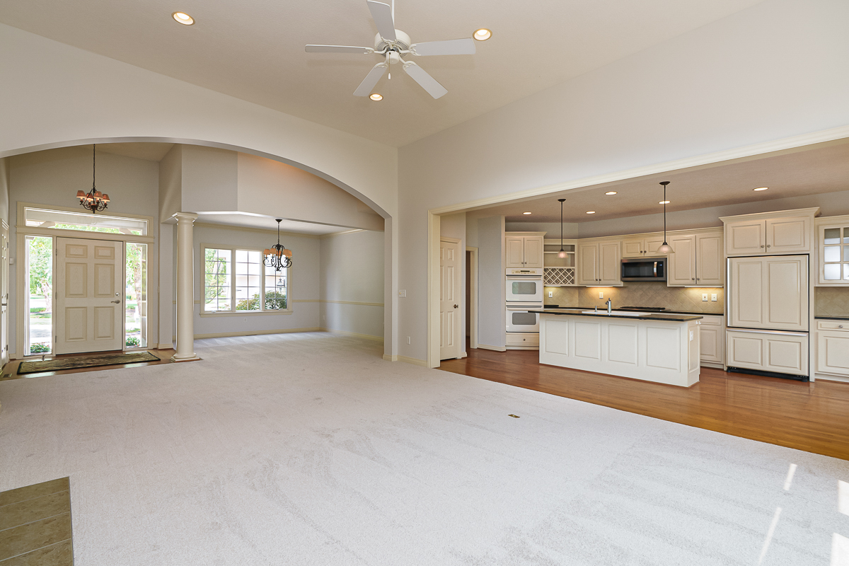 8065 Campbell Ln-16