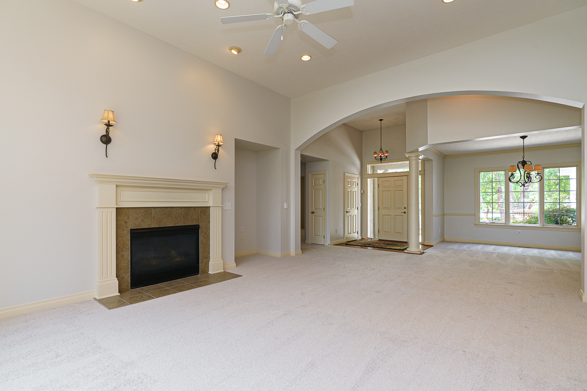 8065 Campbell Ln-18