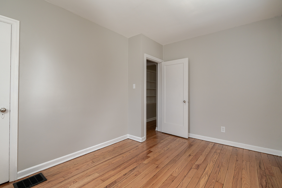 816 E. Melrose Ave -18