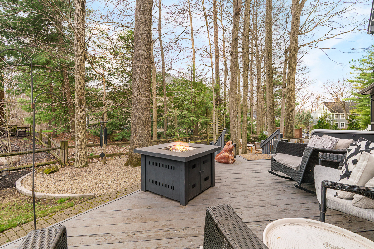 8176 Lake Bluff Ct-12