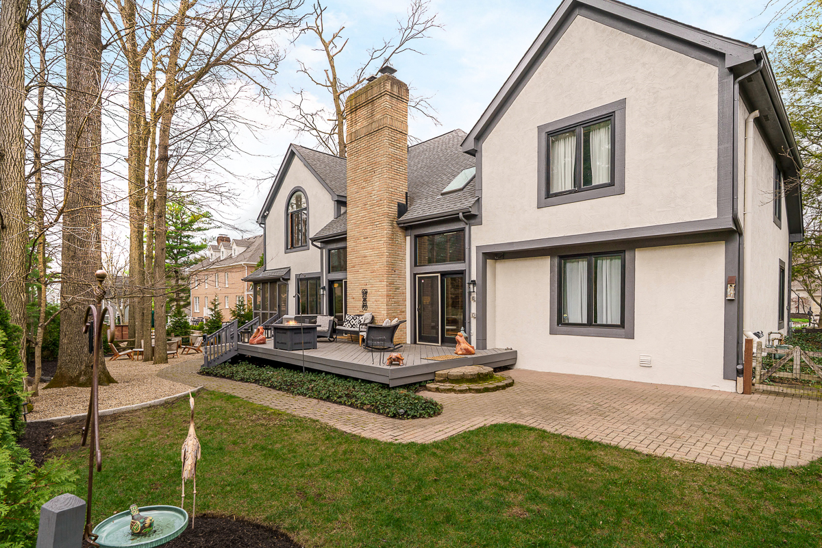 8176 Lake Bluff Ct-13