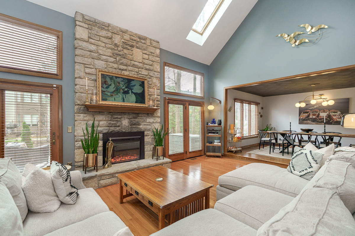 8176 Lake Bluff Ct-26