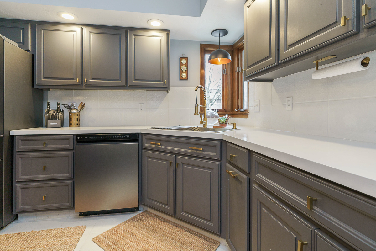 8176 Lake Bluff Ct-33