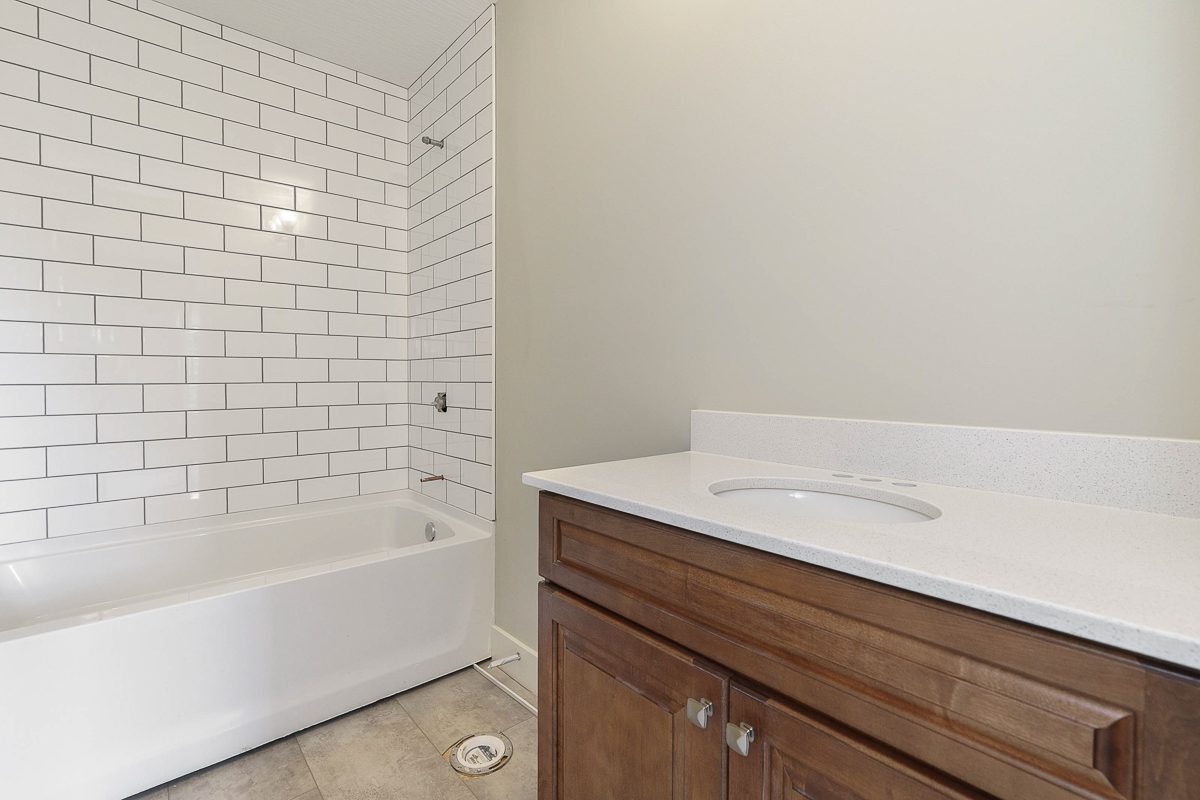 8294 Morgan St-33