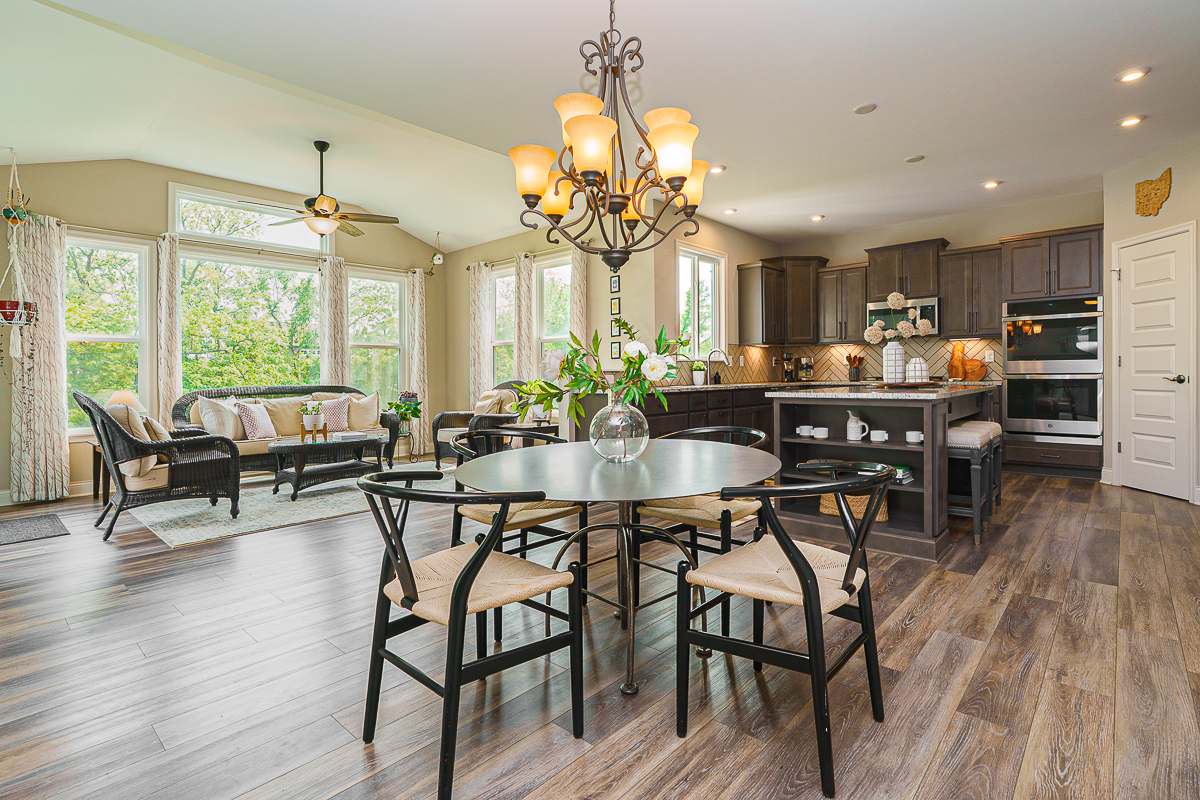 829 Pathlow Dr-35