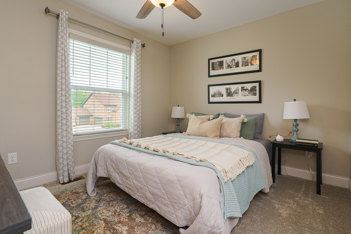829 Pathlow Dr-47