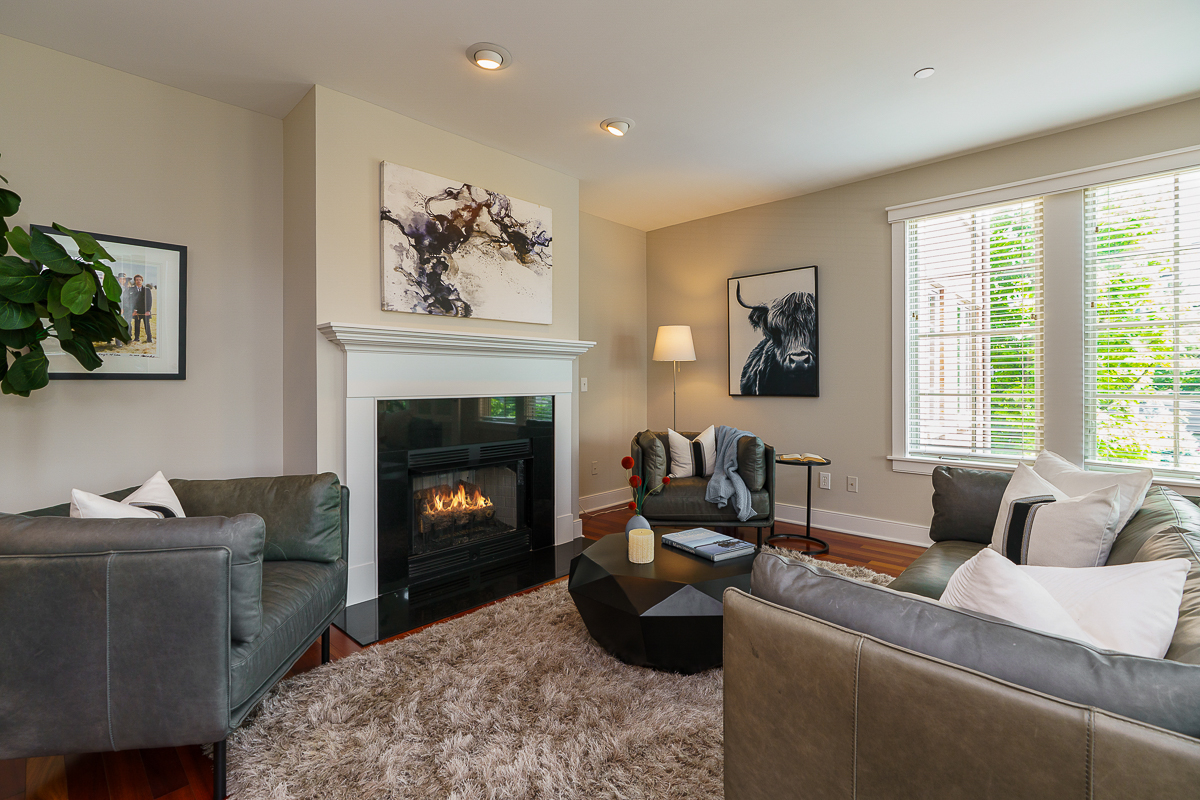 873 s Pearl St-15