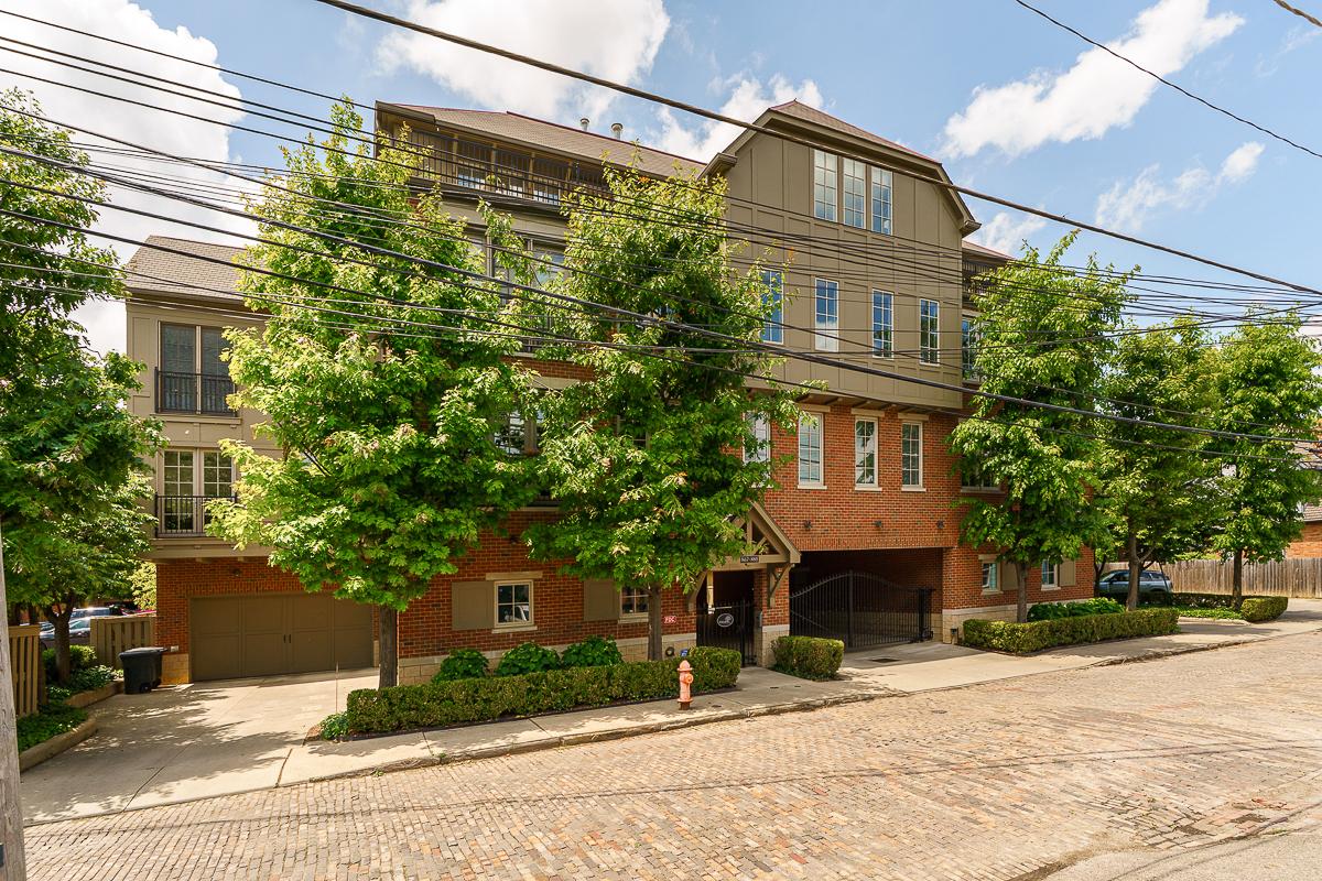 873 s Pearl St-2