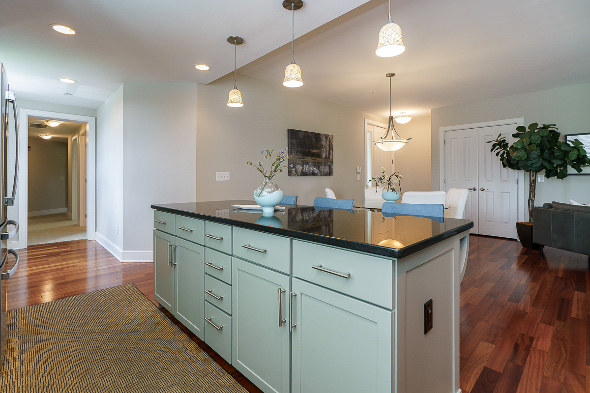 873 s Pearl St-26