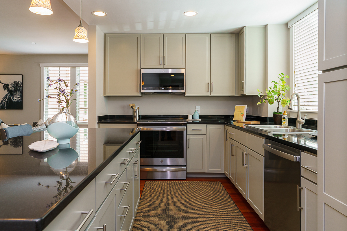 873 s Pearl St-27