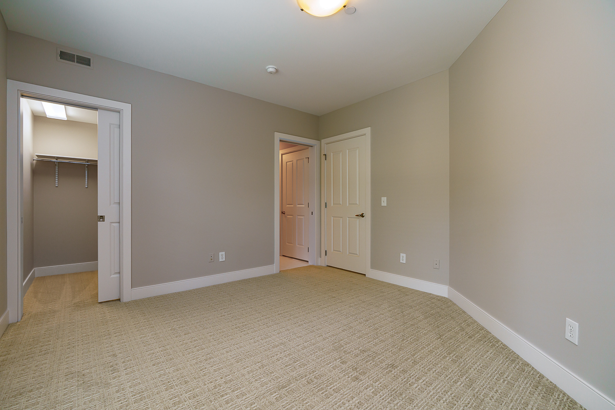 873 s Pearl St-33