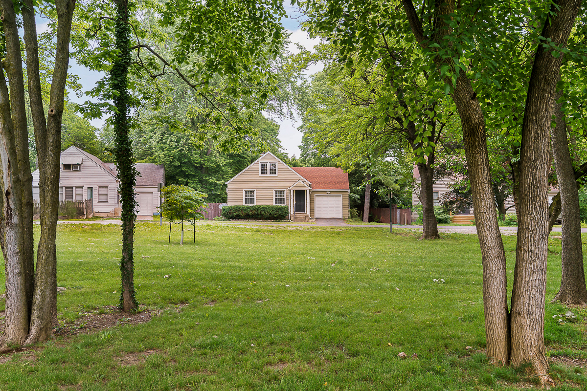 966 Chambers Cir-1