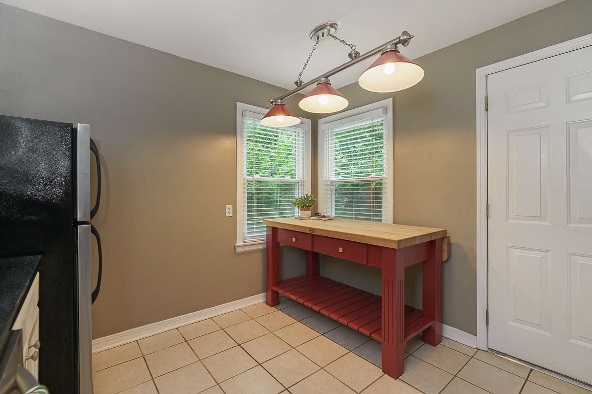 966 Chambers Cir-24